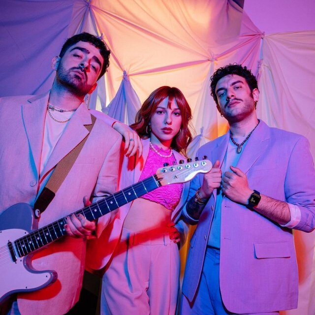 Dolu Kadehi Ters Tut & Selin